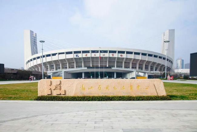 国产精品亚洲高清一区二区